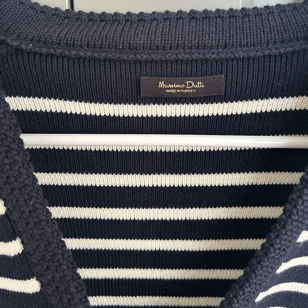 Massimo Dutti Navy Blue and Cream Striped Knit Cardigan! - Picture 3 of 7